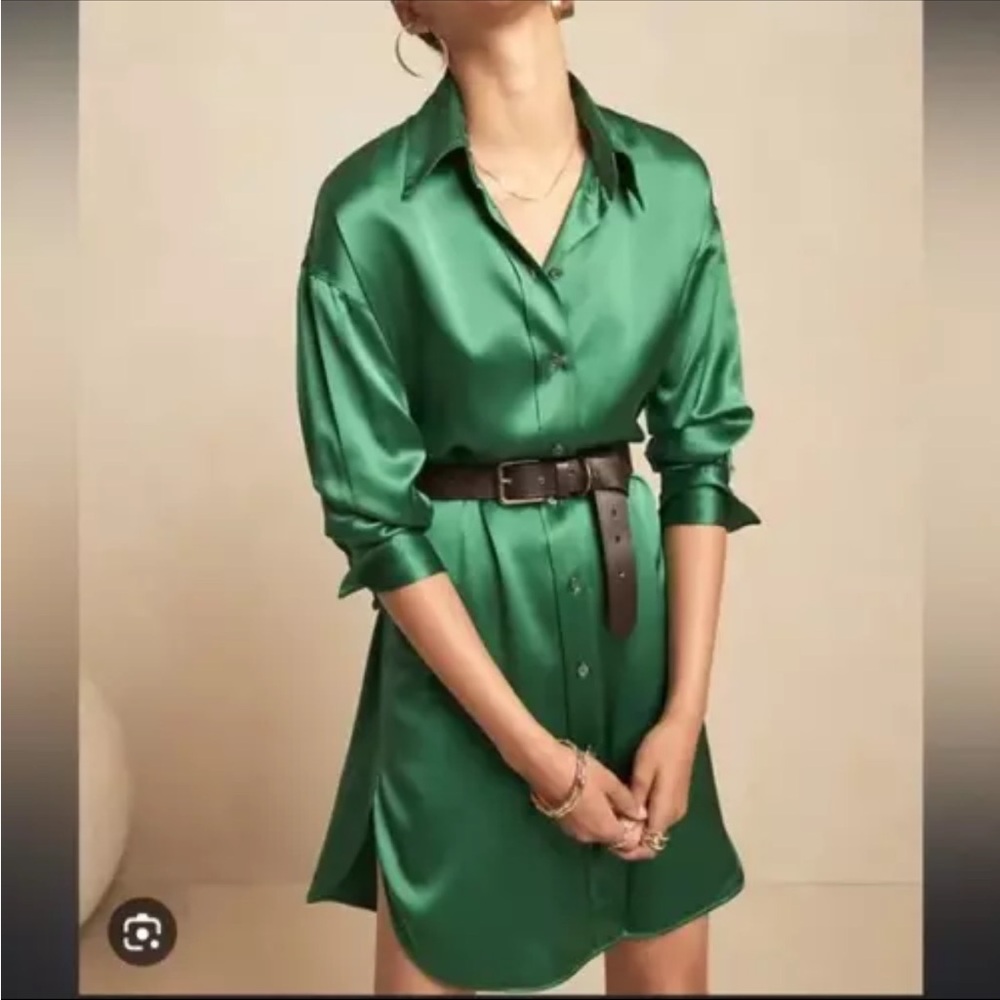 Banana Republic Green silk shirtdress with waist tie small